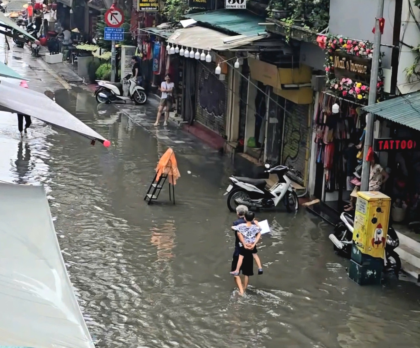 Mua Ha Noi bao Kajiki anh 1