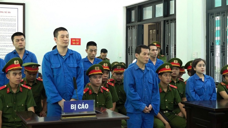 Tran Bao Vu,  Le Khac Di,  Pham Xuan Nguyen Minh,  Vo Cong Khue,  Vo Dai Tay Duong anh 2