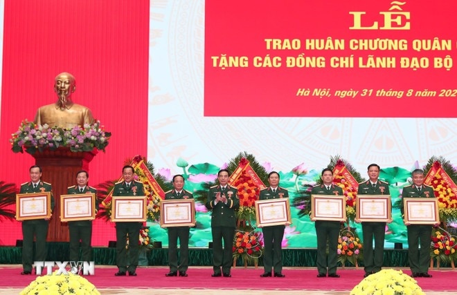 Bo Quoc phong anh 2