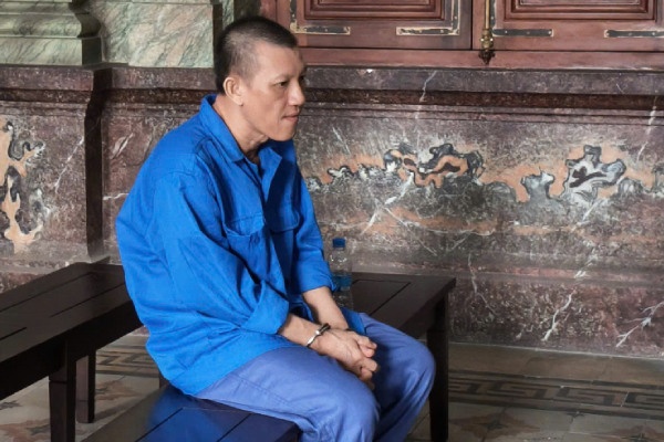 Tham o tai san, cuu pho truong phong bi phat 20 nam tu hinh anh