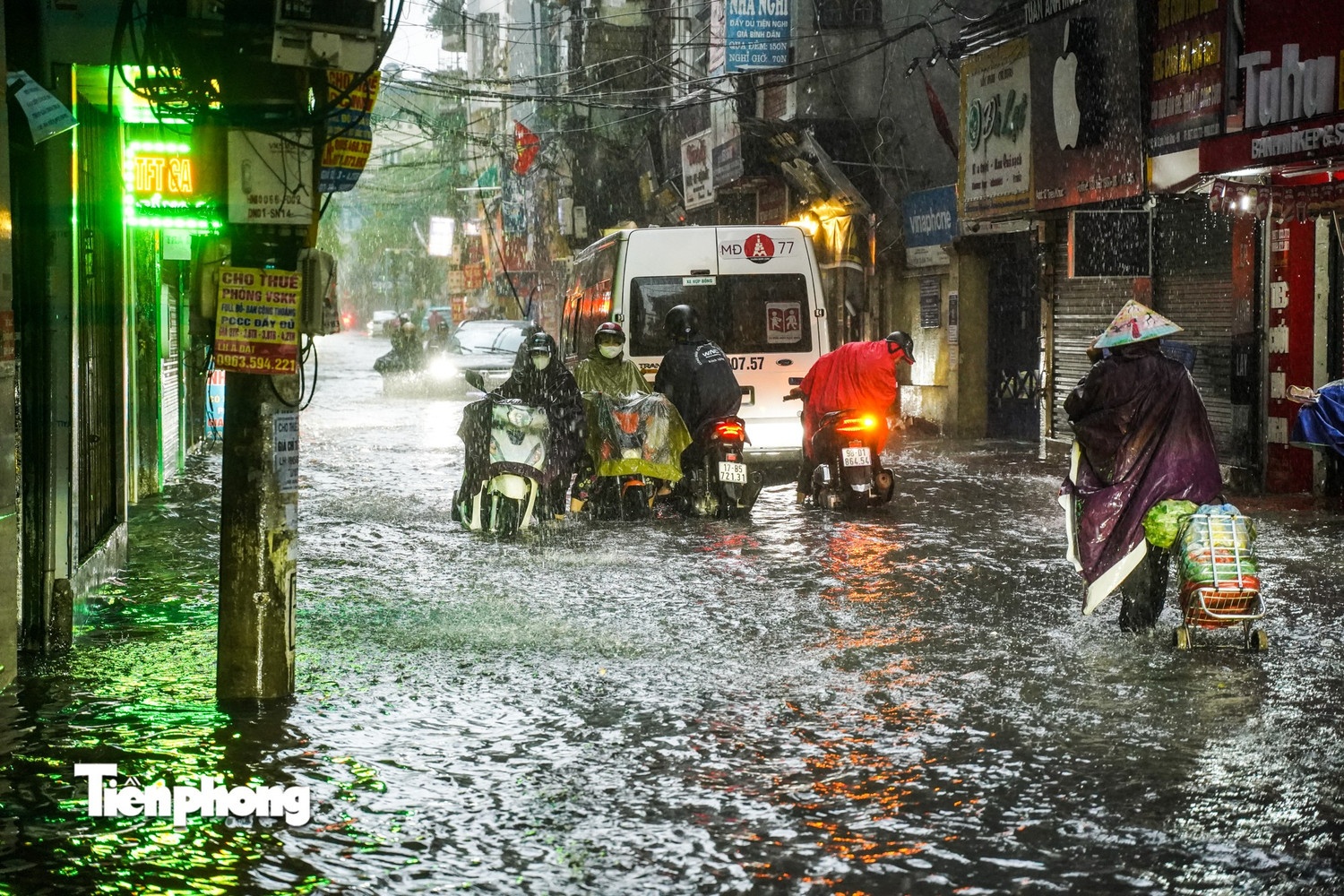 mua ngap Ha Noi anh 13