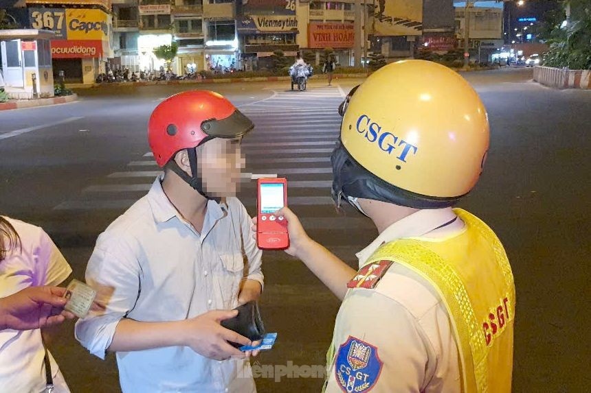 4 ngay nghi le, TP.HCM phat hon 25 ty voi nguoi vi pham giao thong hinh anh