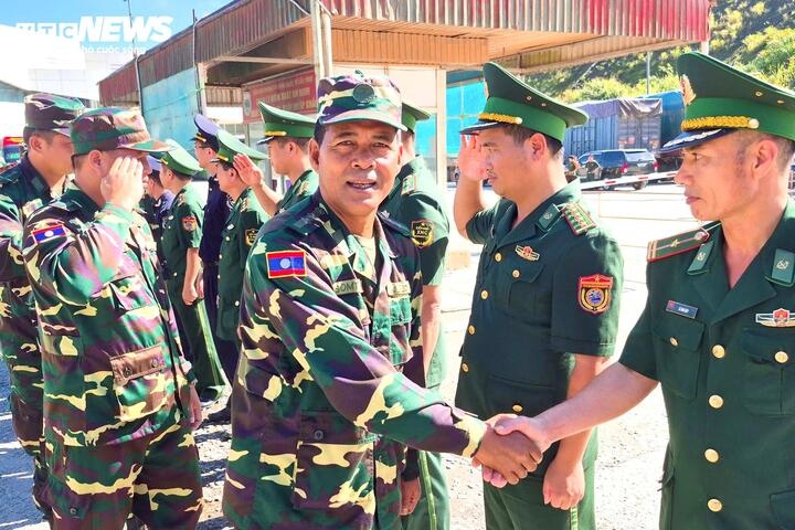 Lao Dieu binh Quoc khanh anh 3