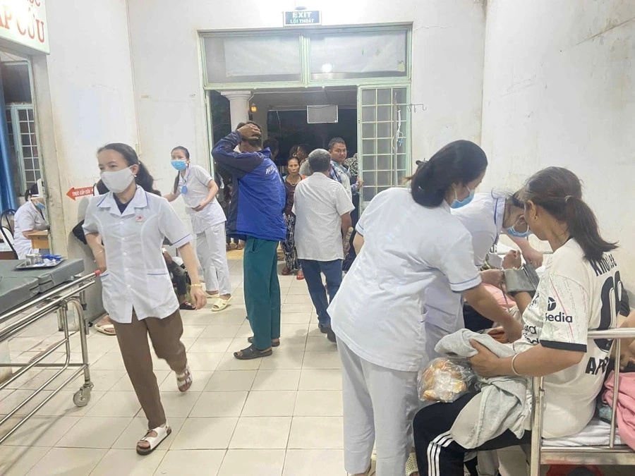 ngo doc tiec tan gia anh 1