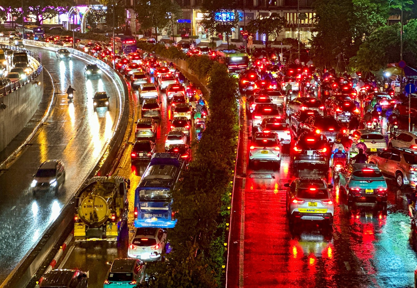 Ket xe TP.HCM Sai Gon anh 7