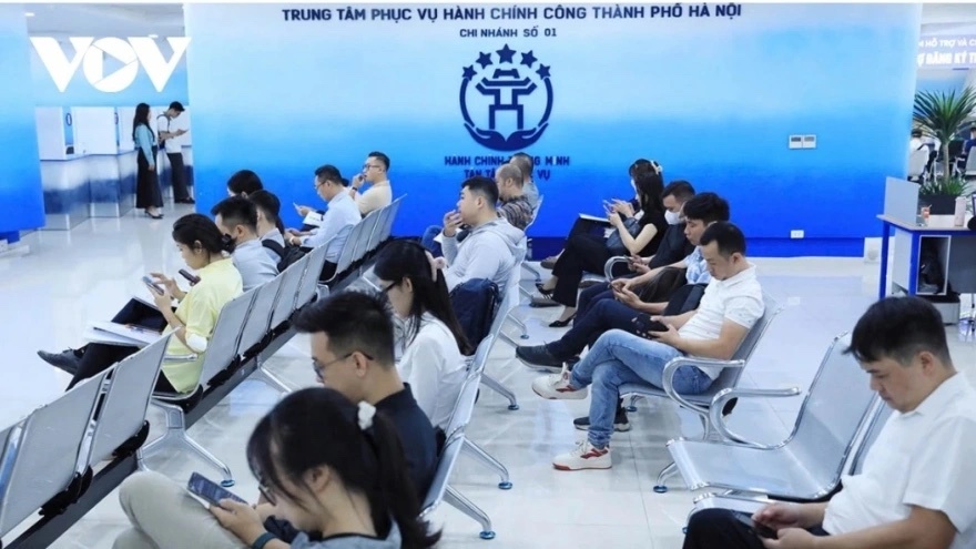 Ket luan cua Bo Chinh tri ve hoat dong chinh quyen dia phuong 2 cap hinh anh