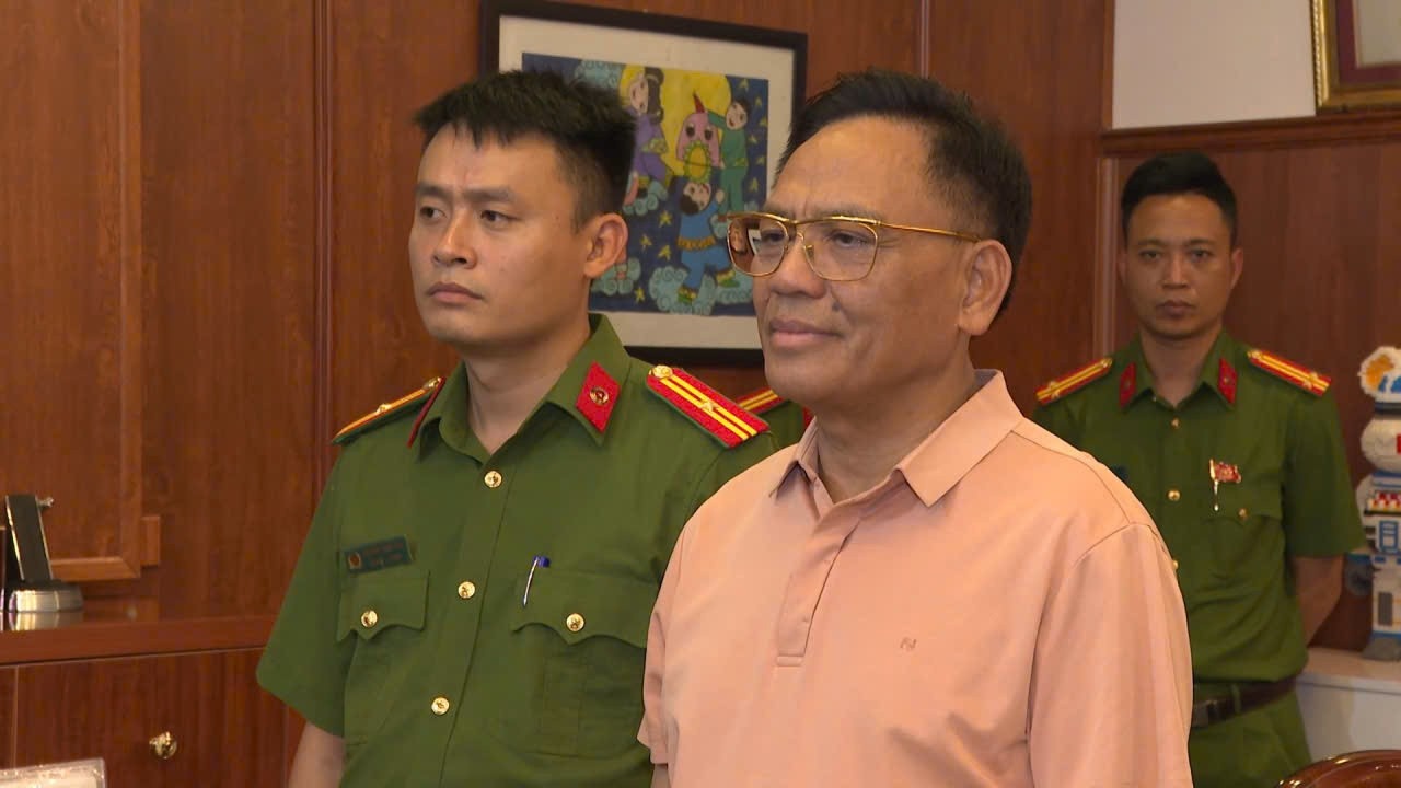 Cao Tien Doan bau Doan anh 2