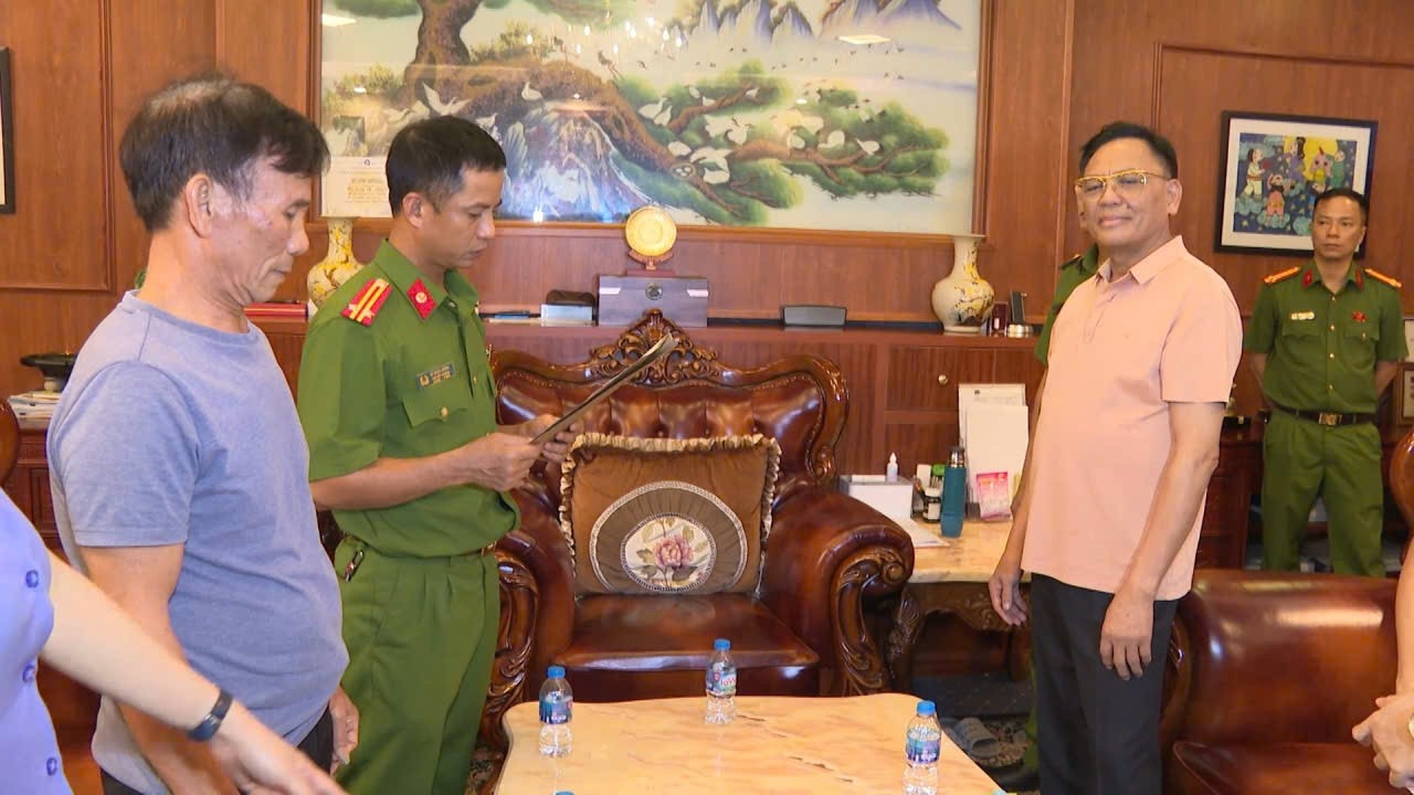 Cao Tien Doan bau Doan anh 4