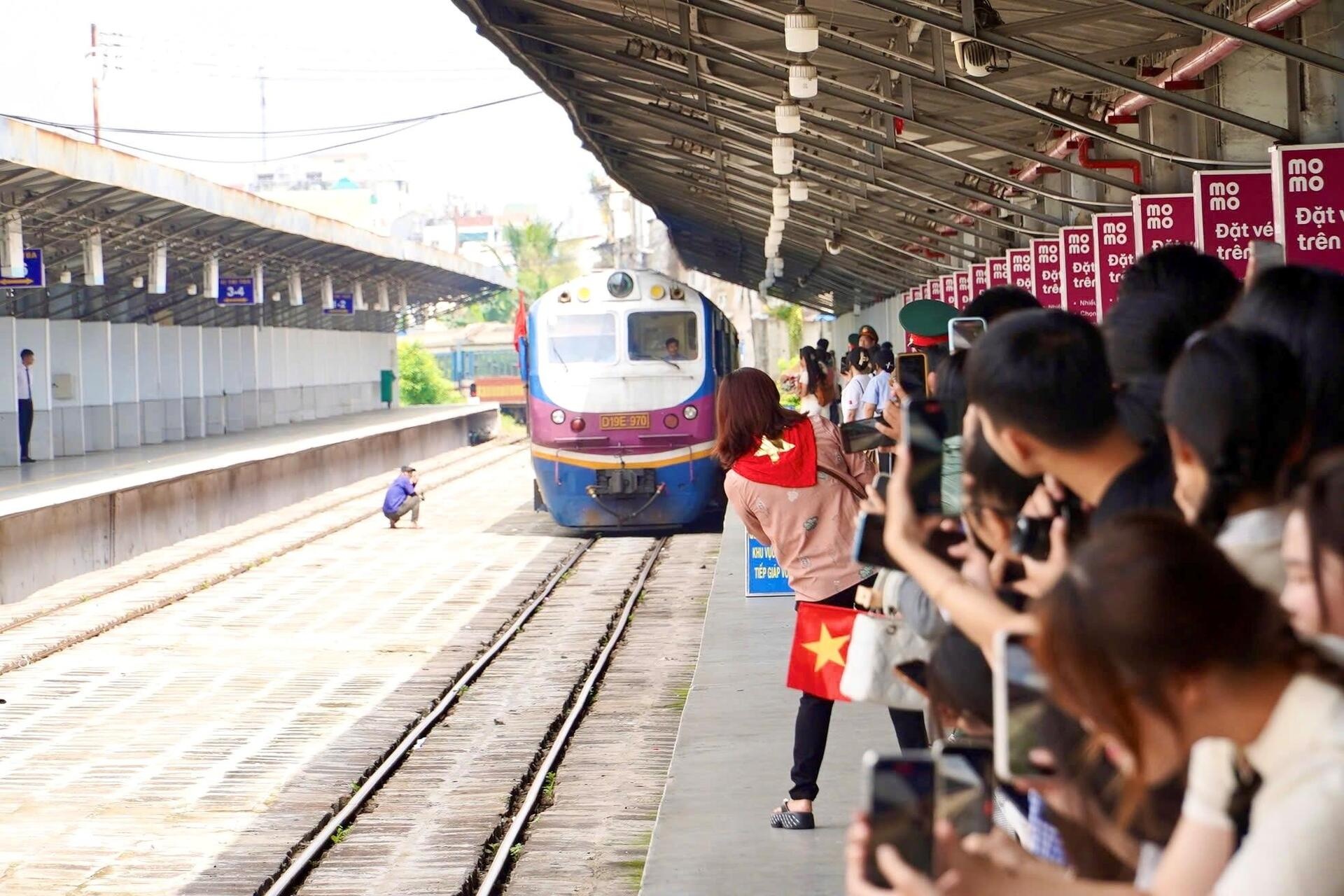 Dieu binh tro ve TP.HCM anh 1