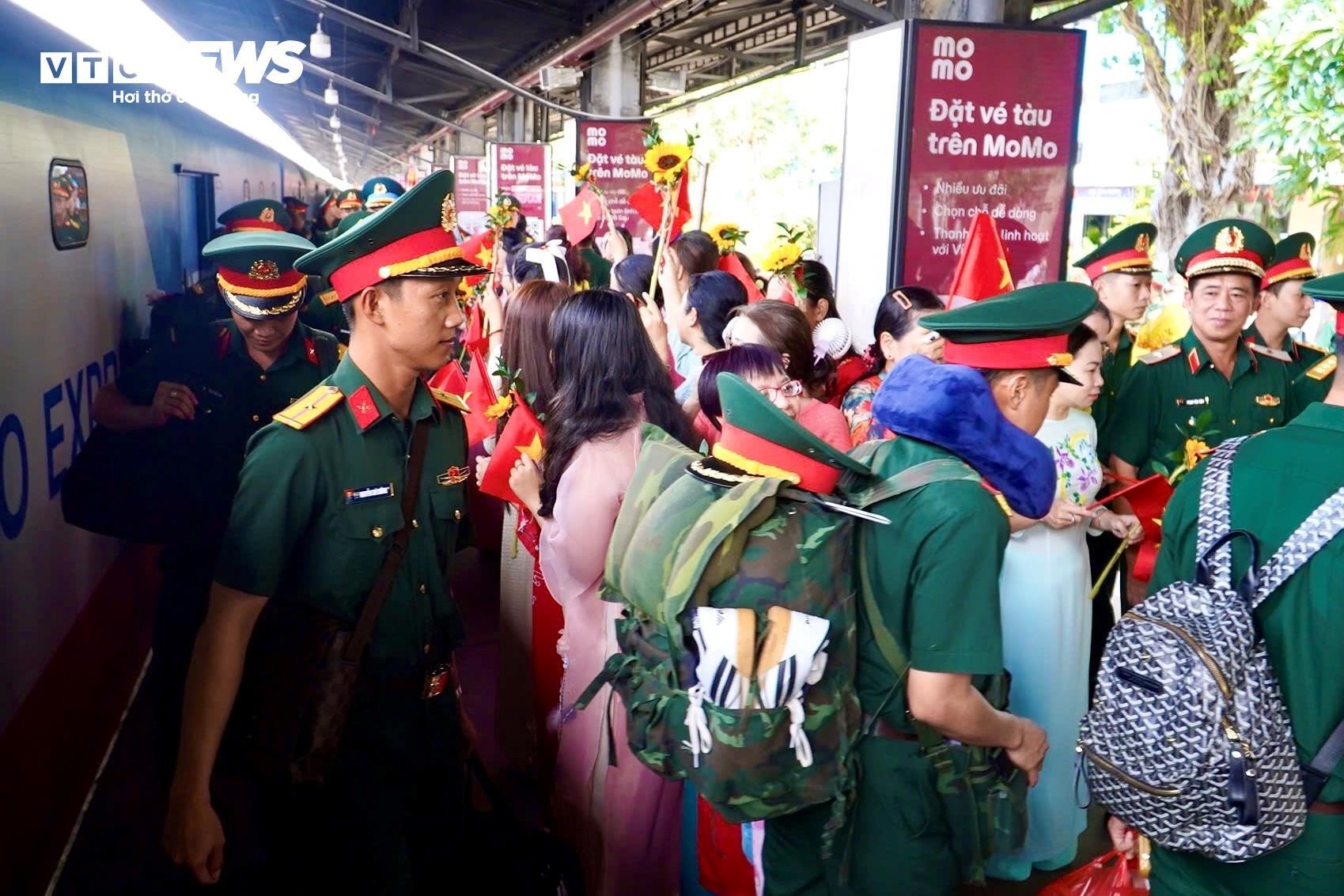 Dieu binh tro ve TP.HCM anh 5