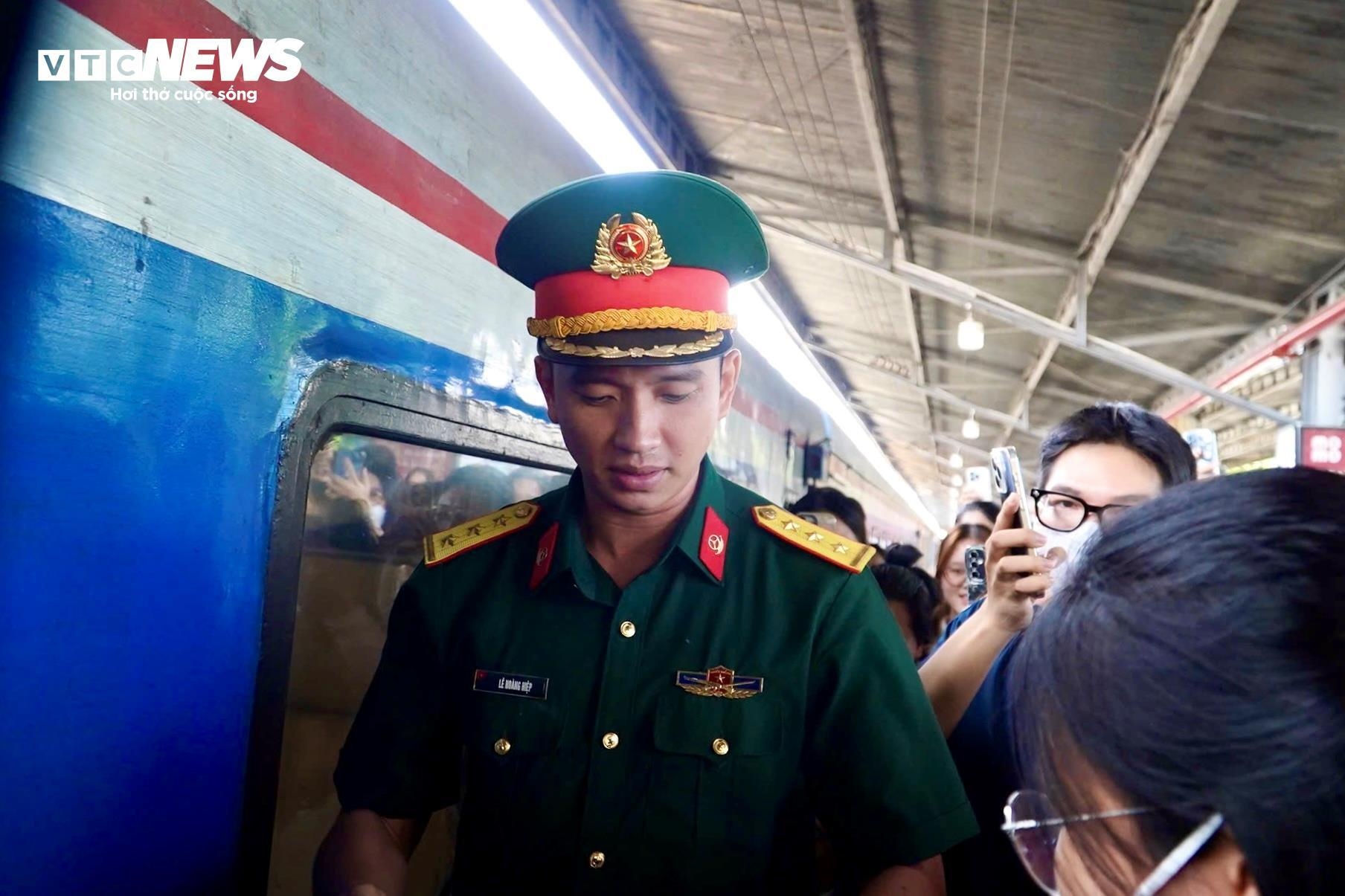 Dieu binh tro ve TP.HCM anh 6