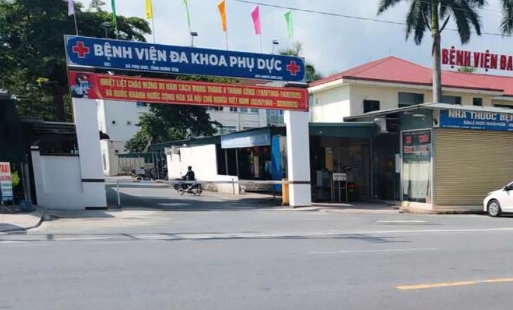 42 hoc sinh tieu hoc nhap vien sau bua com ban tru hinh anh