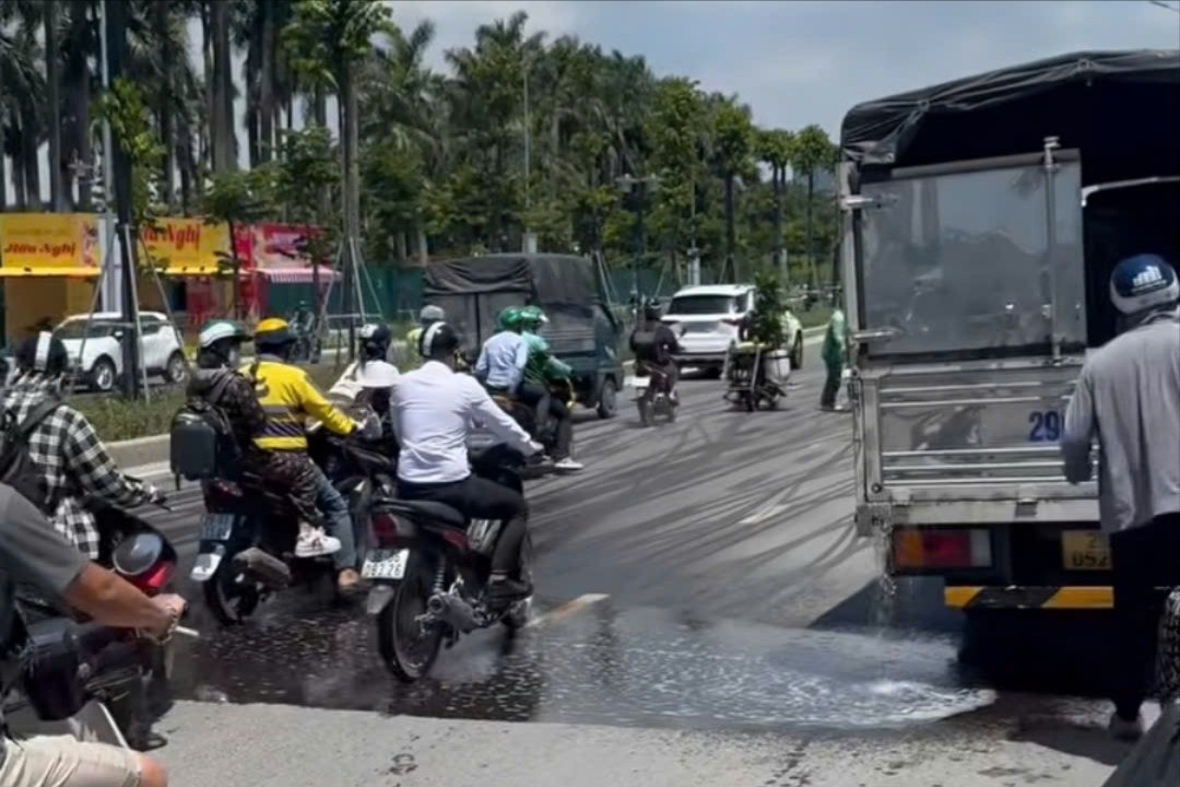 Do dau duong Ha Noi anh 1