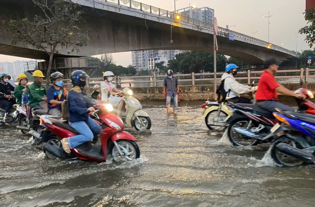 Canh bao trieu cuong Ram thang Bay o TP.HCM hinh anh