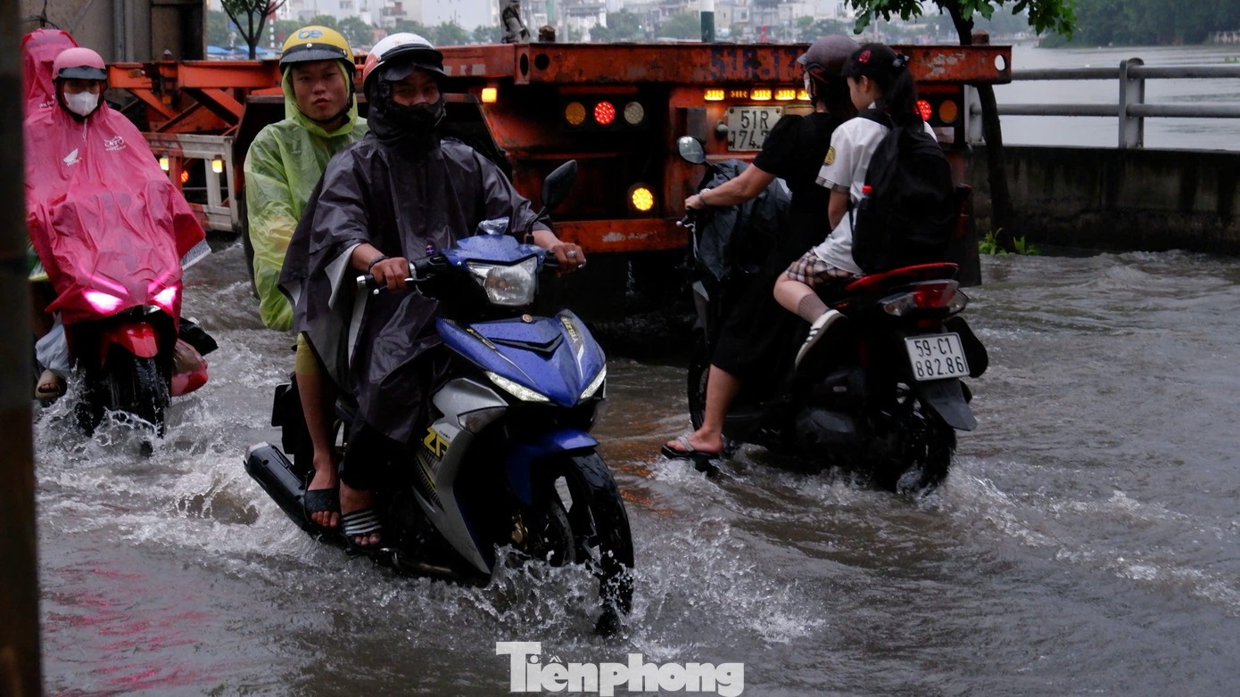 Loi nuoc Sai Gon TP.HCM anh 13