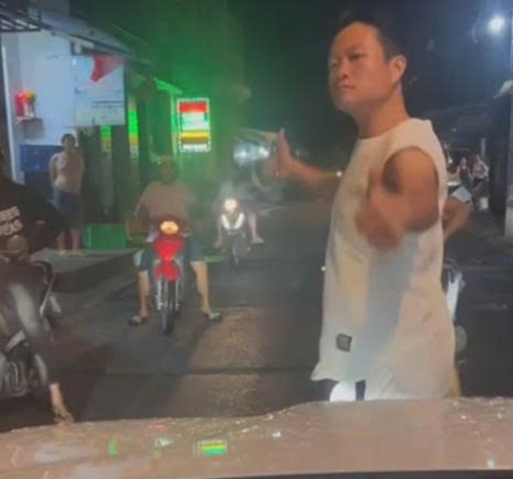 Chan dau oto TP.HCM anh 1
