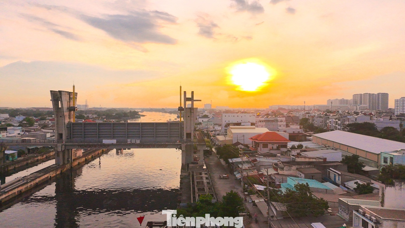Tat nuoc cong Phu Dinh anh 1