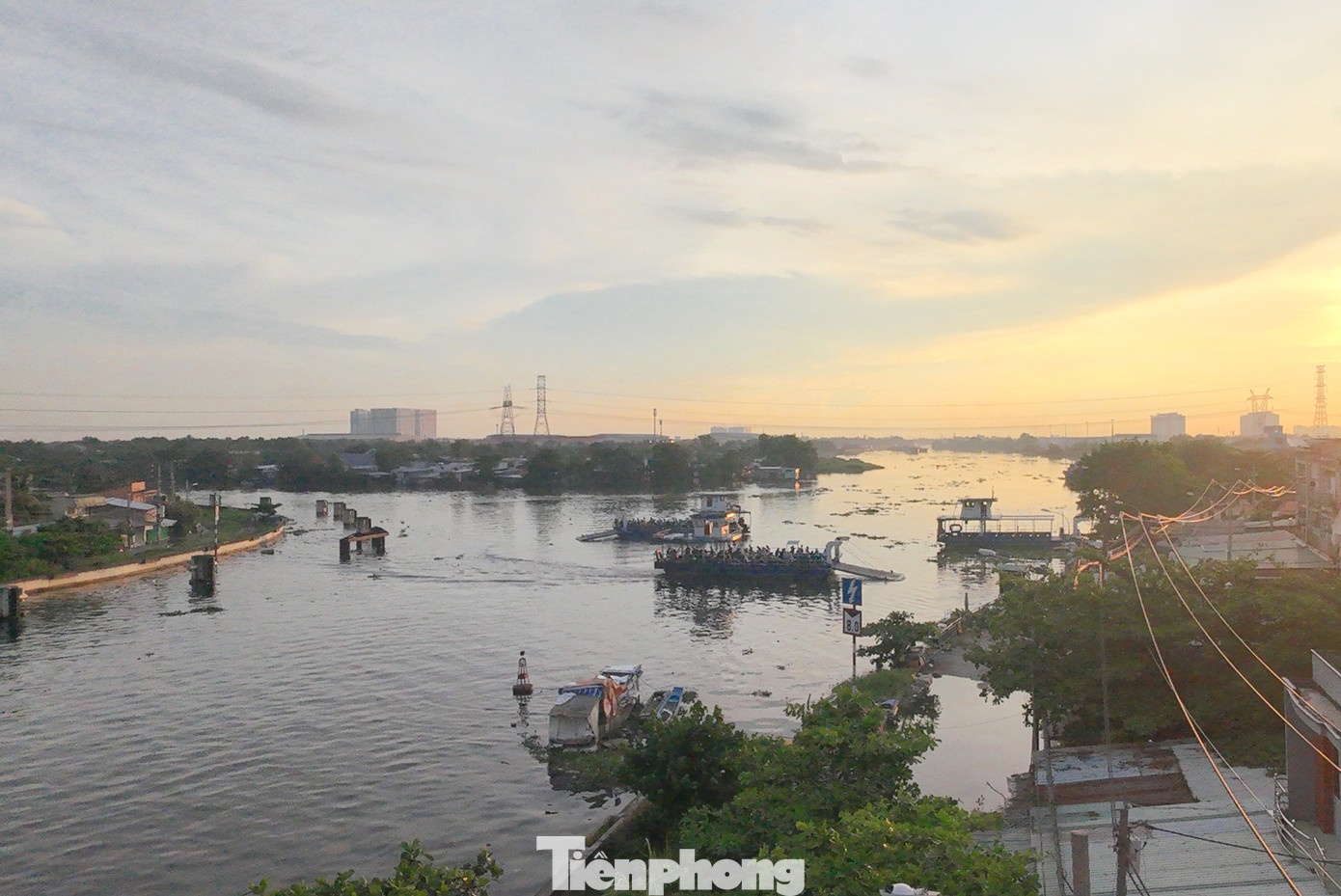 Tat nuoc cong Phu Dinh anh 12