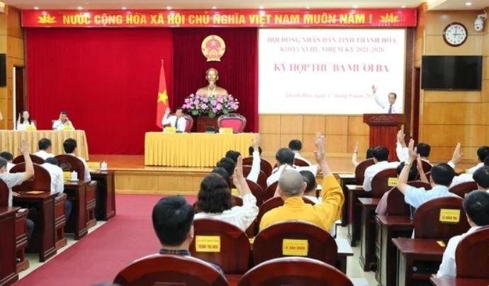 Trung uong cho hai lanh dao Thanh Hoa nghi huu truoc tuoi hinh anh