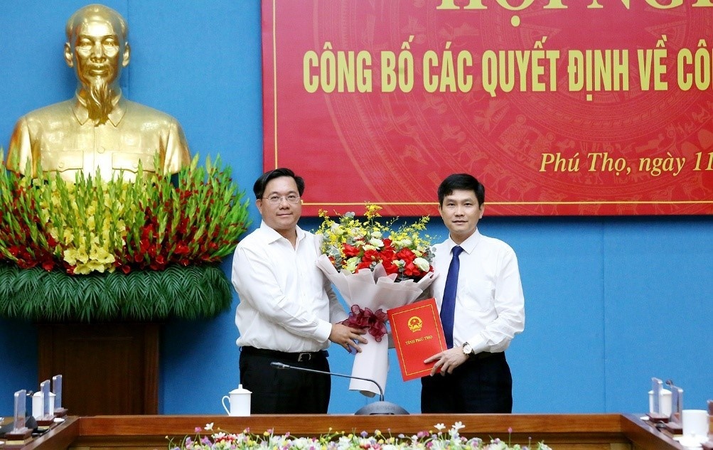 Dieu dong can bo anh 3