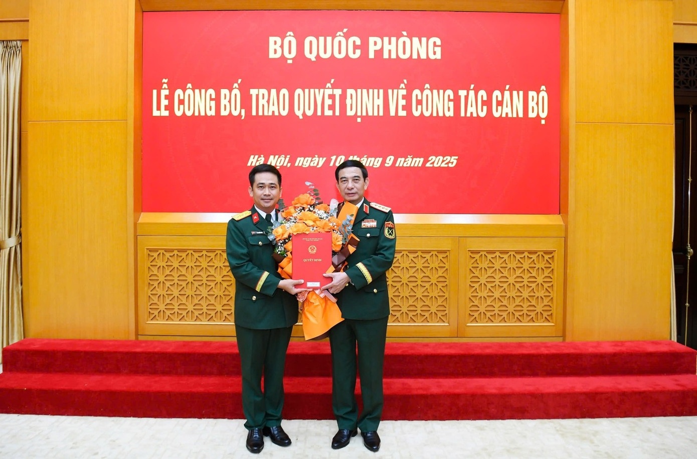 Pho tong Tap doan Viettel anh 1