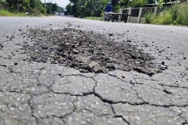 Duong hon 1.800 ty o Da Nang moi tham nhua da bong troc hinh anh