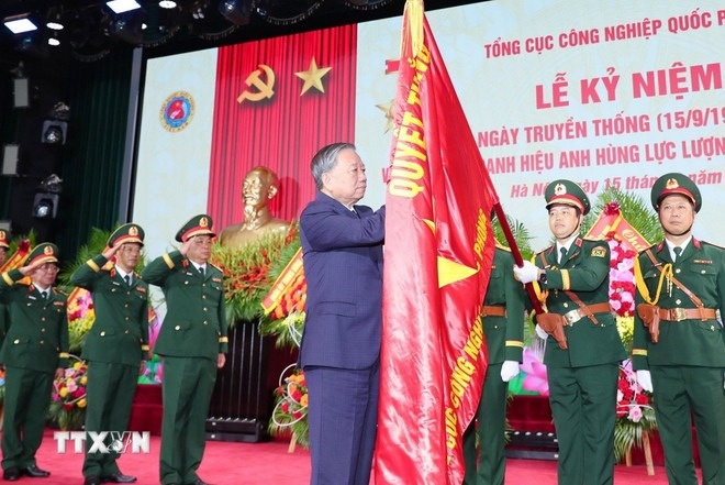 Cong nghiep Quoc phong anh 2