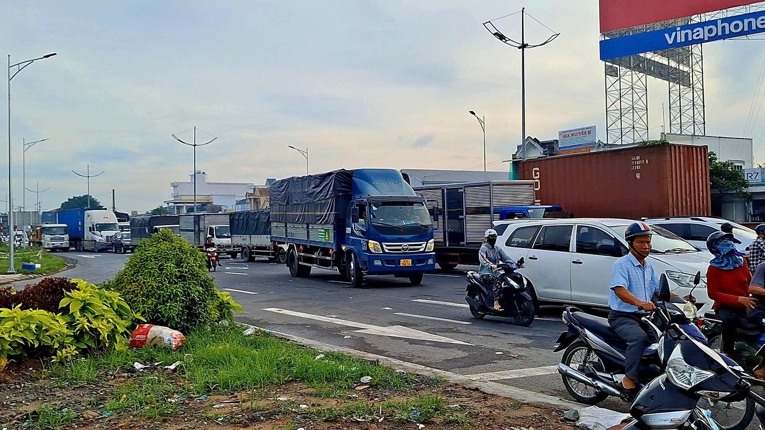 xe tải đâm nhau ảnh 4 xe tai dam nhau anh 4