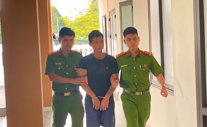 Danh cong an anh 1