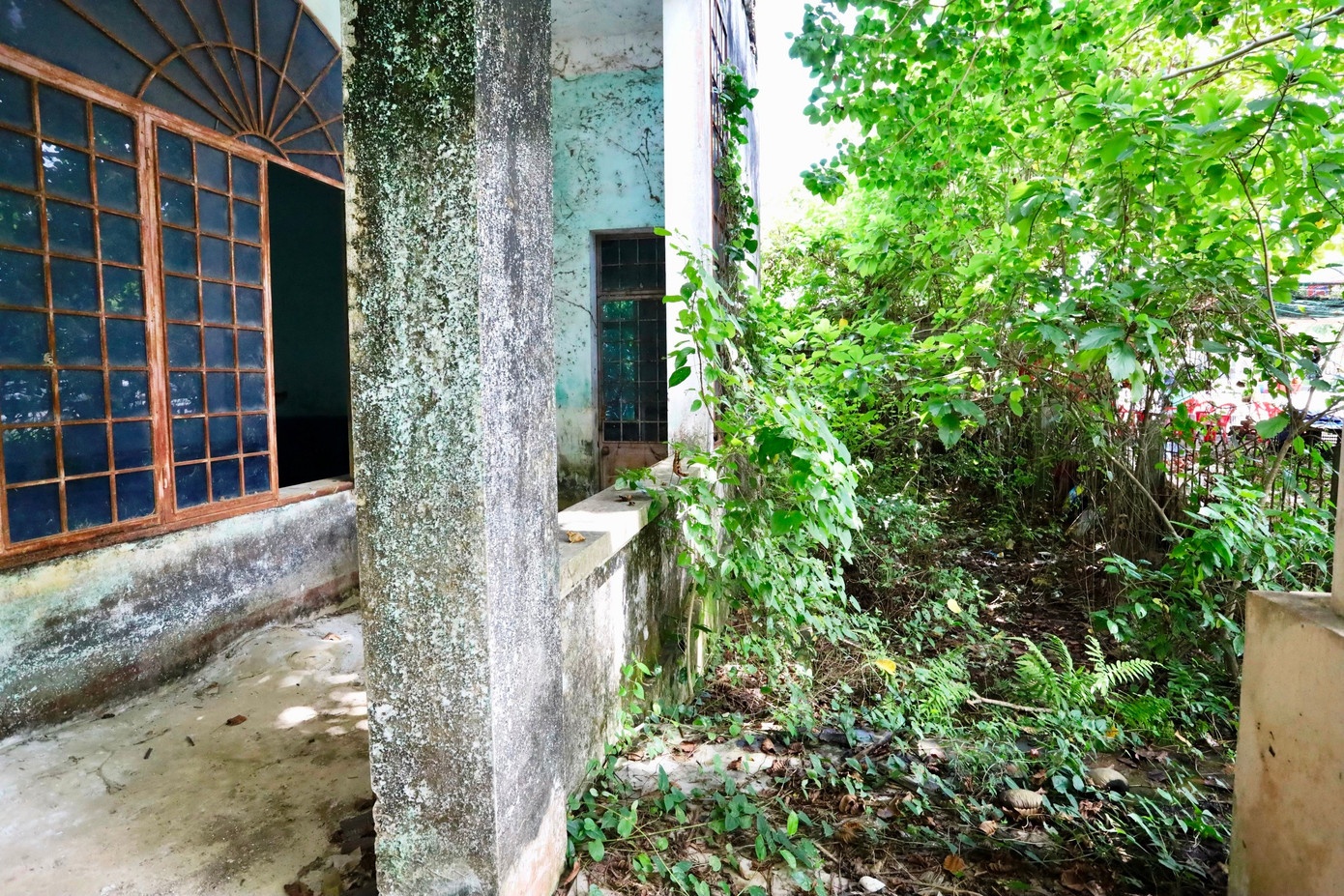Nha bo hoang Hue anh 10