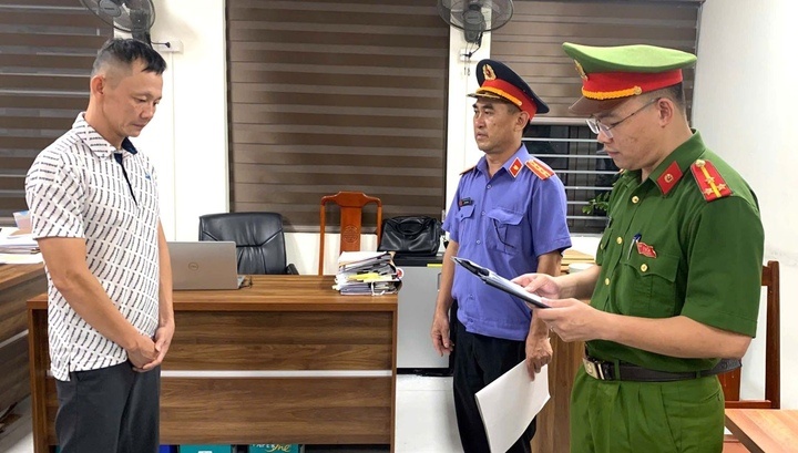 Khoang san Minh Thong,  Cong ty Minh Thong,  Doanh nghiep Minh Thong,  Giam doc Minh Thong,  Ke toan Minh Thong,  nhan vien Minh Thong,  Tru so Minh Thong anh 1