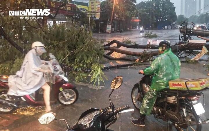 Sieu bao so 9 Ragasa anh 1