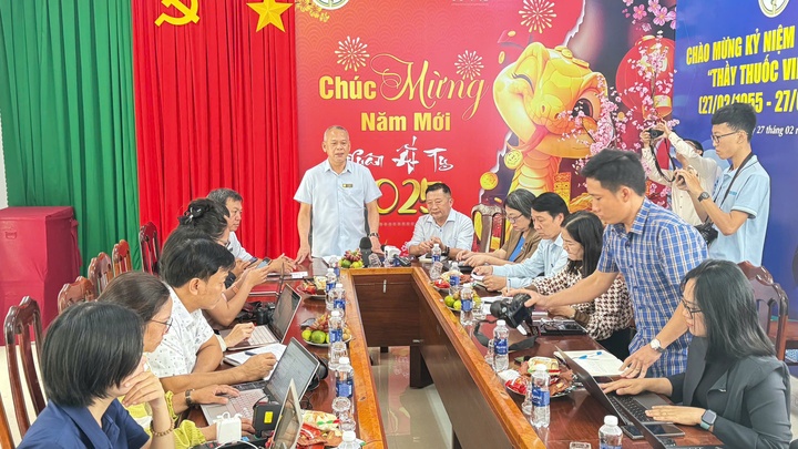 May hong van tan soi anh 1