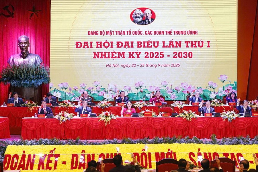 Phien lam viec dau tien Dai hoi Dai bieu Dang bo MTTQ, cac doan the TW hinh anh