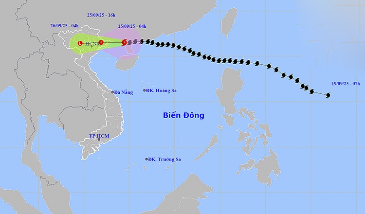 Bao Ragasa tien vao dat lien Bac Bo, gay mua lon dien rong hinh anh