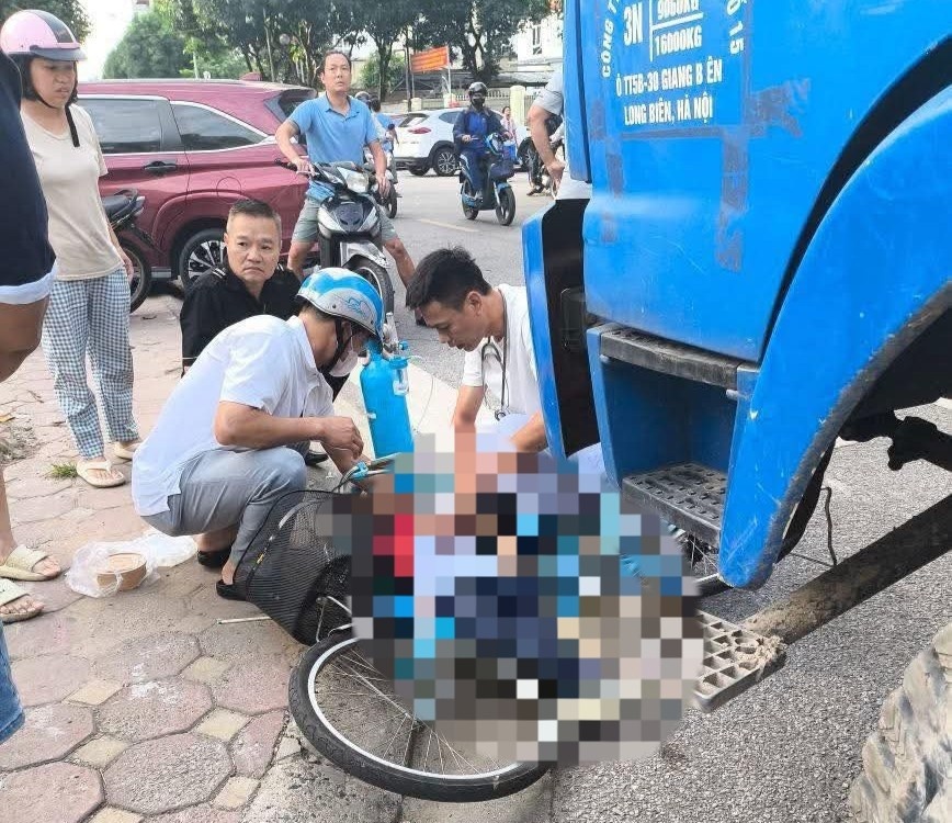 Xe tai can nam sinh anh 1