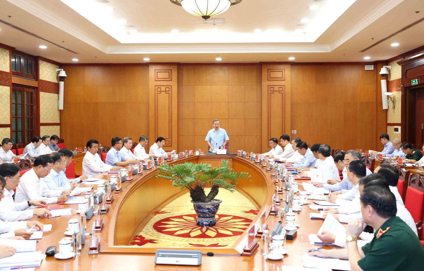 19 can bo dien Trung uong quan ly bi xu ly ky luat hinh anh