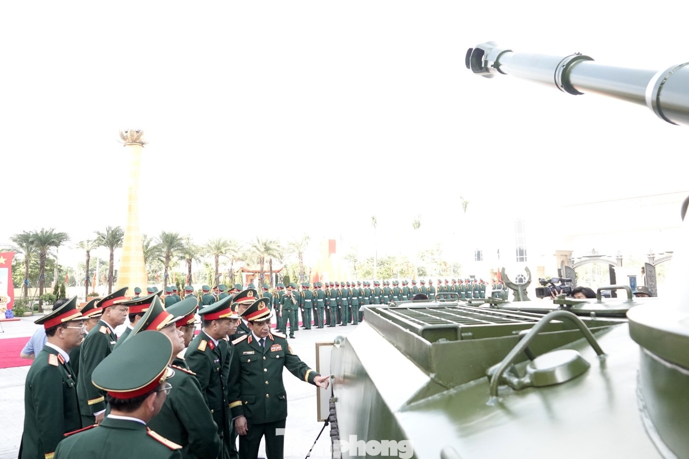 Phao tu hanh anh 4