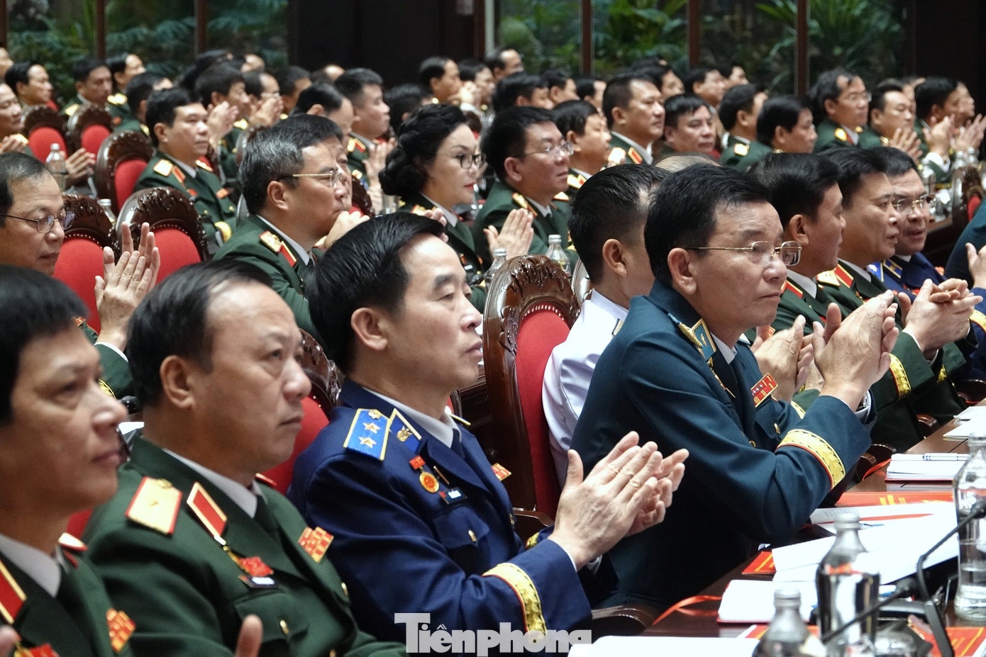 Dang bo Quan doi anh 13