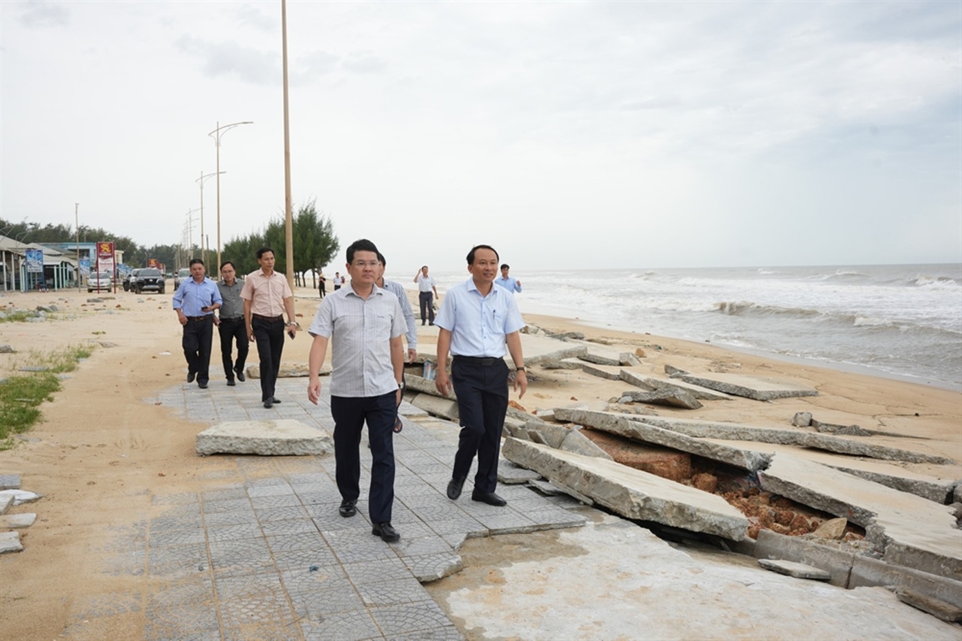 Bai bien Hue bao Bualoi anh 14