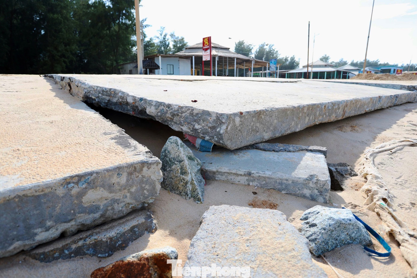 Bai bien Hue bao Bualoi anh 7
