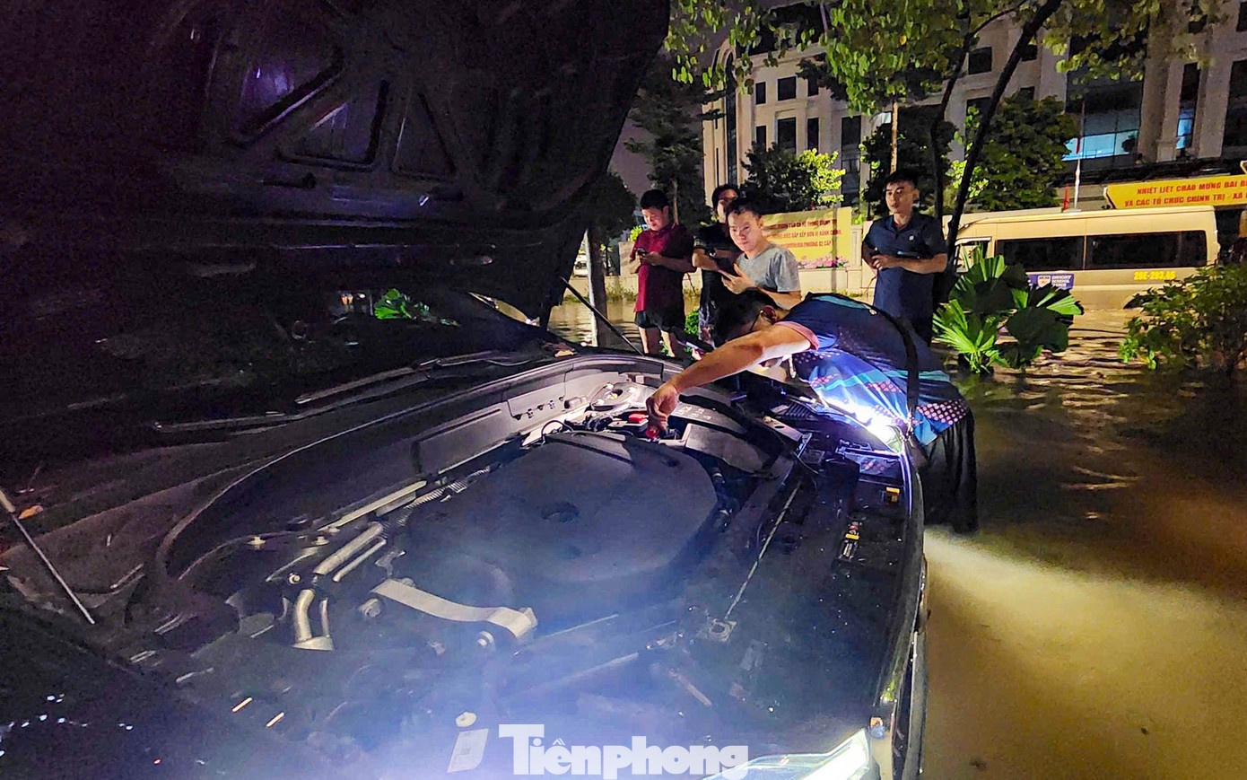 Ha Noi ngap bao Bualoi anh 8