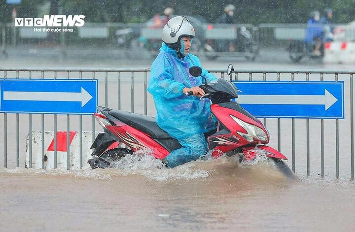 Thoi tiet Ha Noi 1/10 anh 1