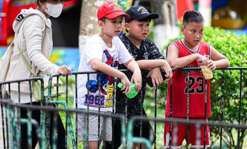 Bac Bo, Bac Trung Bo nang 34°C truoc khi tai dien mua lon hinh anh