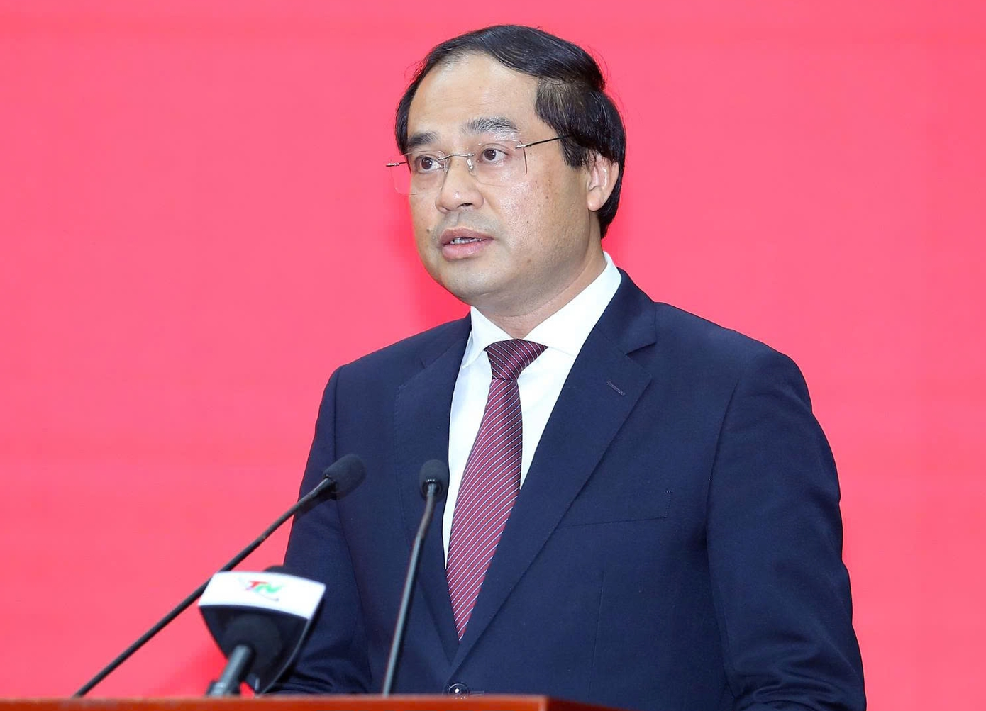 Cong bo quyet dinh cua Bo Chinh tri ve cong tac can bo o Thai Nguyen hinh anh