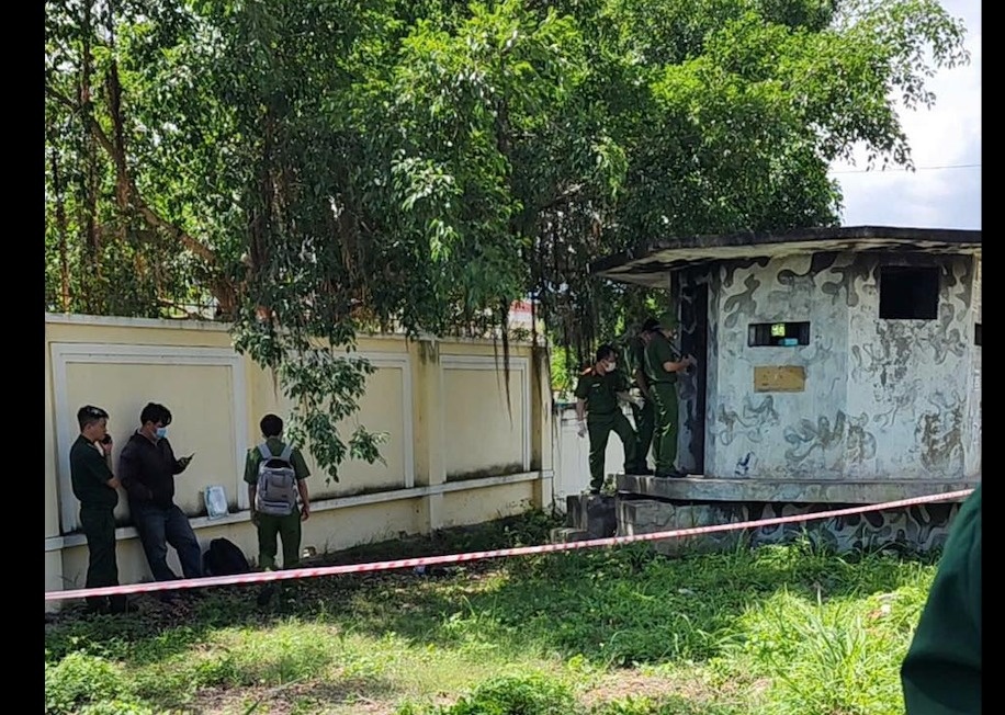 Phat hien thi the phan huy trong lo cot hinh anh