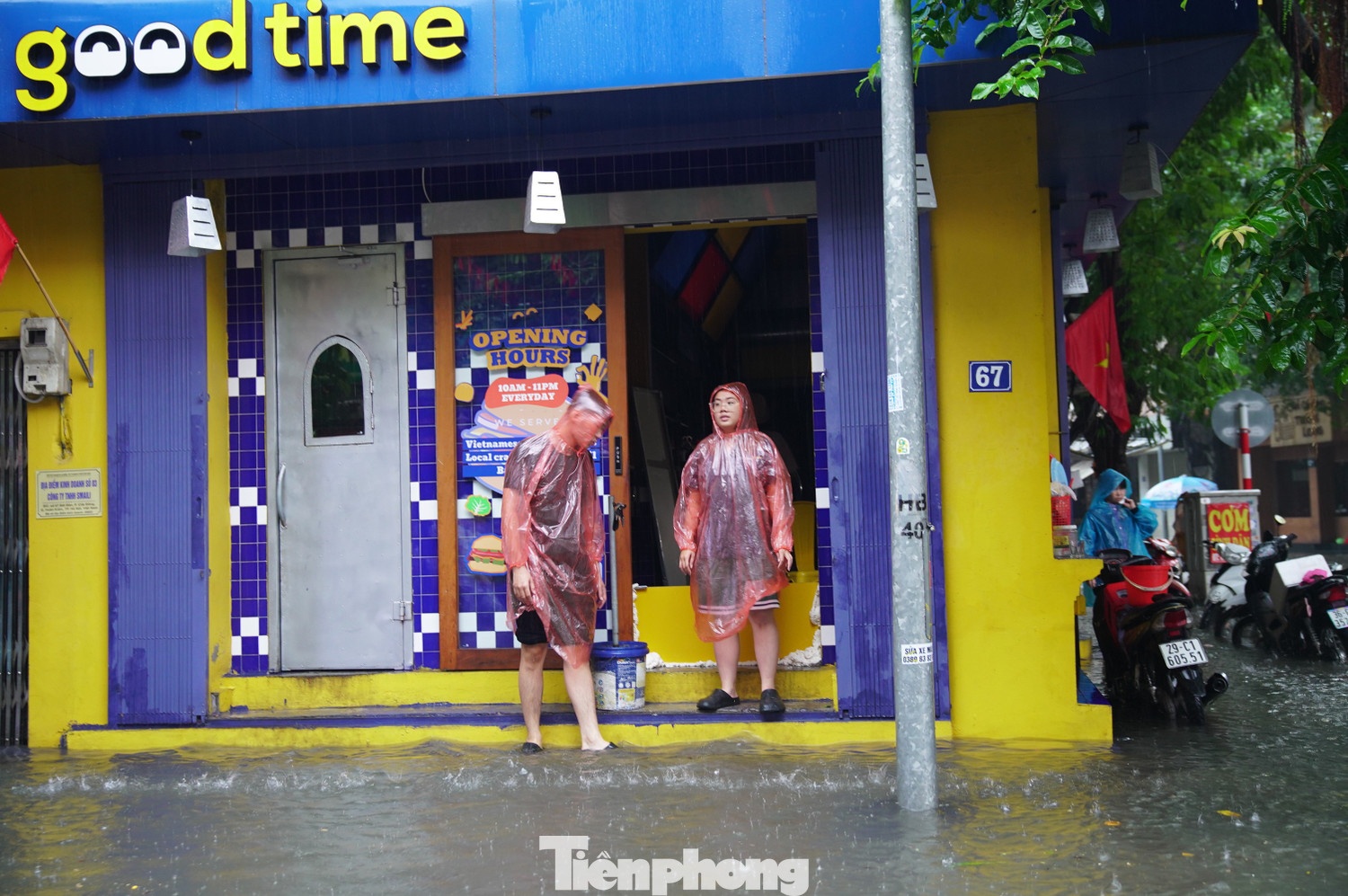 nuoc ho Guom tran bo anh 10