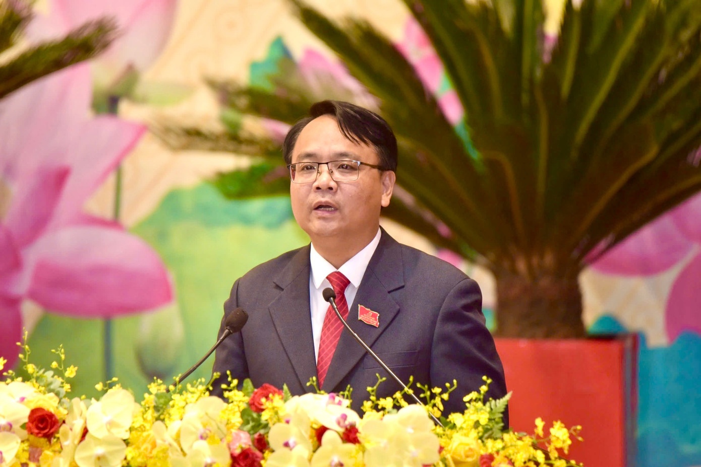 Dang Hong Sy Lam Dong anh 1