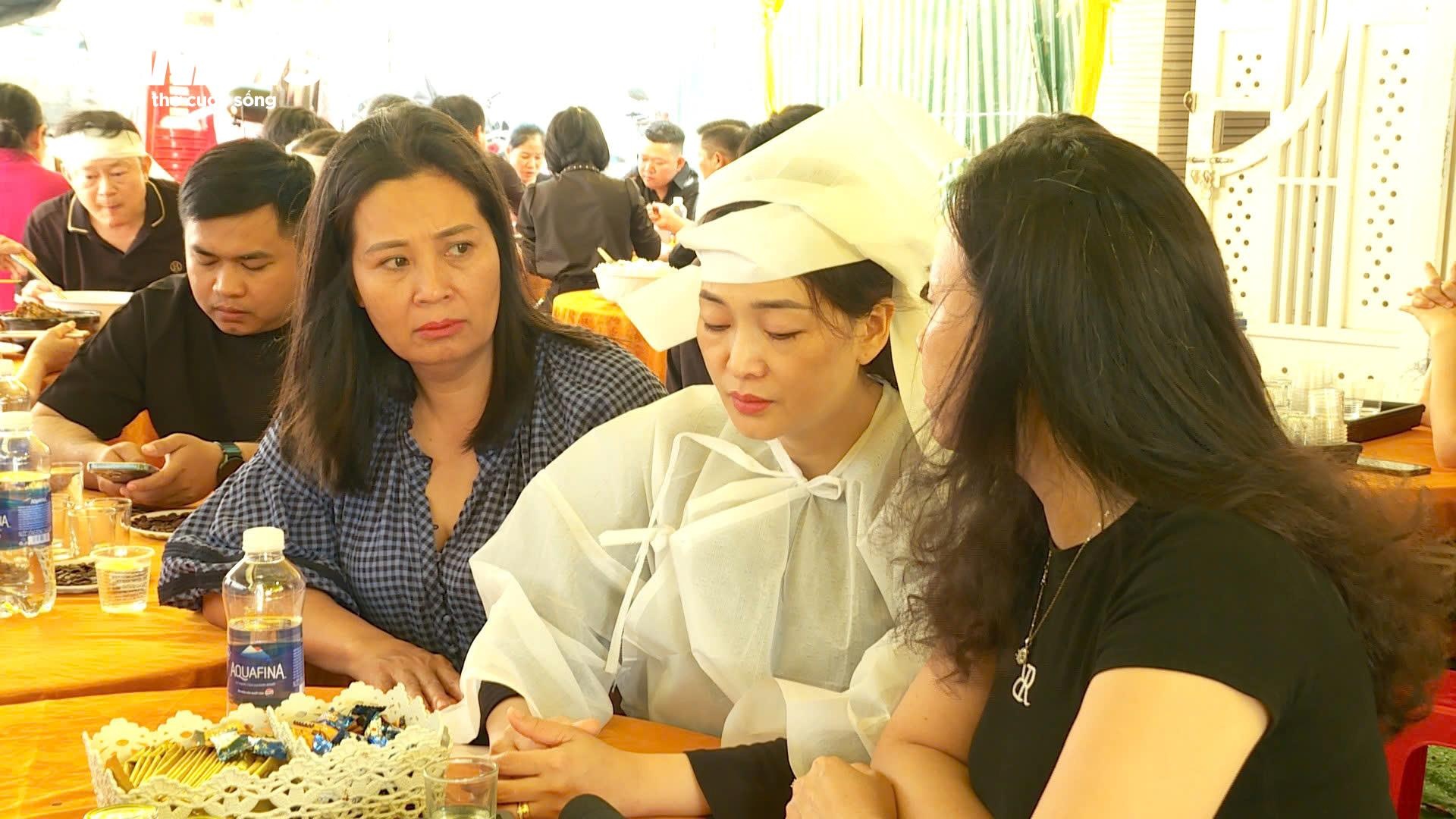 chu tich xa tu nan anh 2