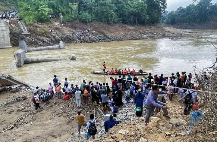 Vuot suoi den truong anh 6